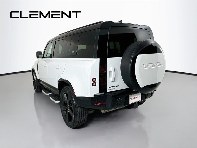 Land Rover Defender Vehicle Full-screen Gallery Image 10