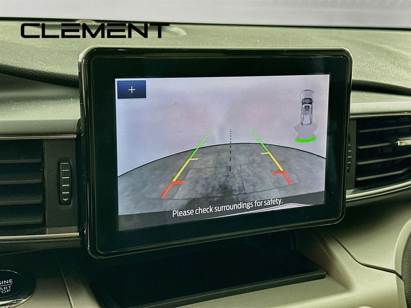 Ford Explorer Vehicle Image 20