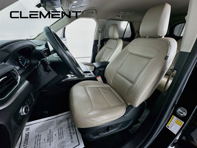 Ford Explorer Vehicle Image 29