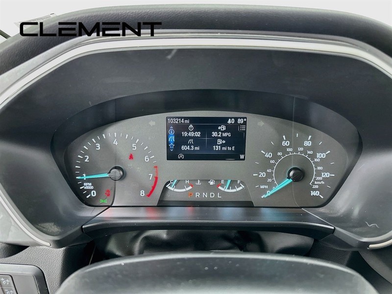 Ford Escape Vehicle Full-screen Gallery Image 17
