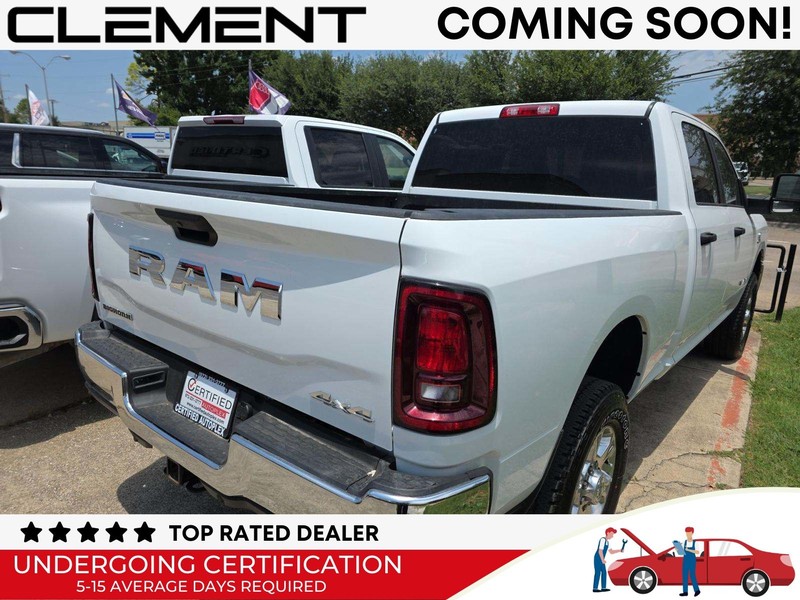 Ram 2500 Vehicle Full-screen Gallery Image 7