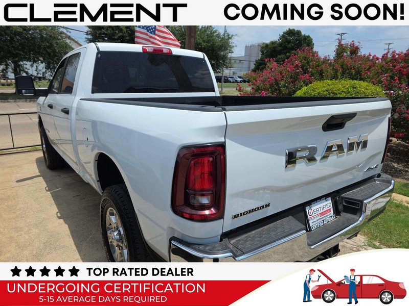 Ram 2500 Vehicle Full-screen Gallery Image 8