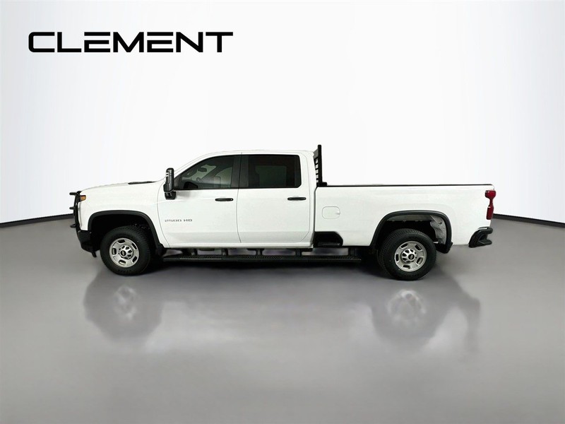 Chevrolet Silverado 2500HD Vehicle Full-screen Gallery Image 6