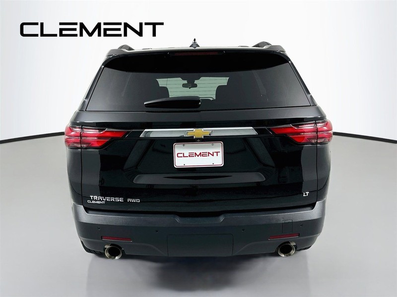Chevrolet Traverse Vehicle Full-screen Gallery Image 8