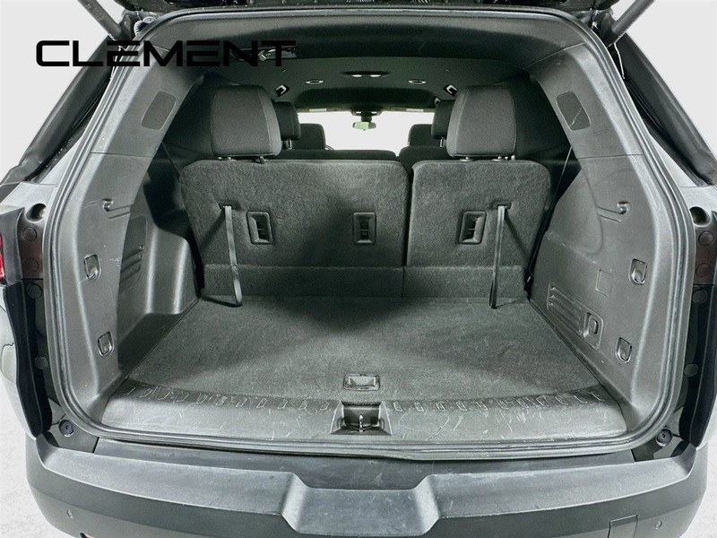 Chevrolet Traverse Vehicle Full-screen Gallery Image 11