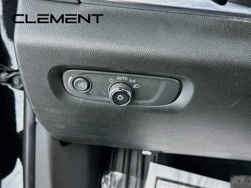 Chevrolet Traverse Vehicle Full-screen Gallery Image 14