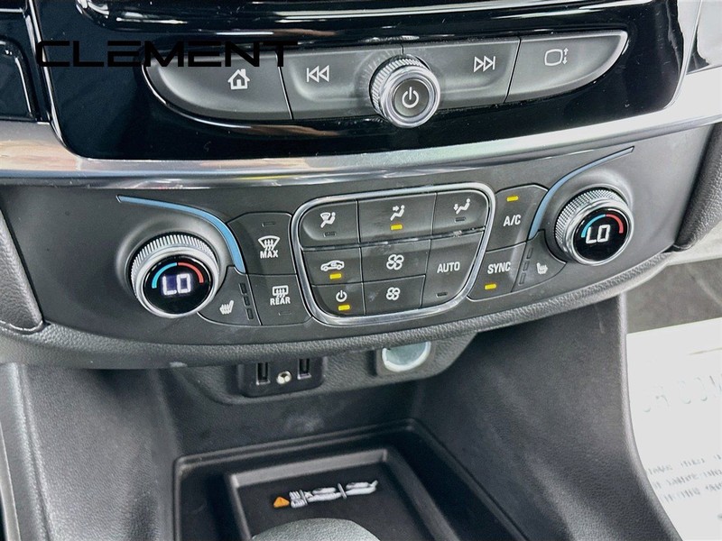 Chevrolet Traverse Vehicle Full-screen Gallery Image 22