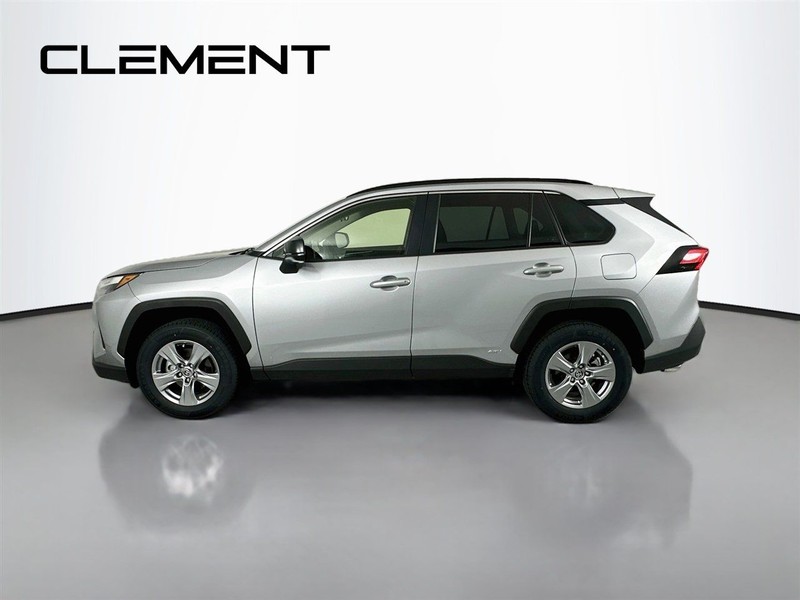 Toyota RAV4 Vehicle Full-screen Gallery Image 6