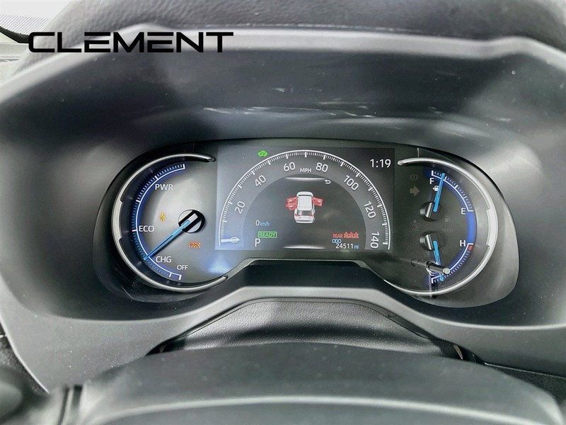 Toyota RAV4 Vehicle Full-screen Gallery Image 18