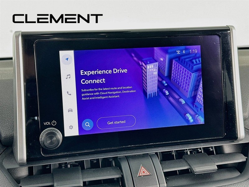 Toyota RAV4 Vehicle Full-screen Gallery Image 19