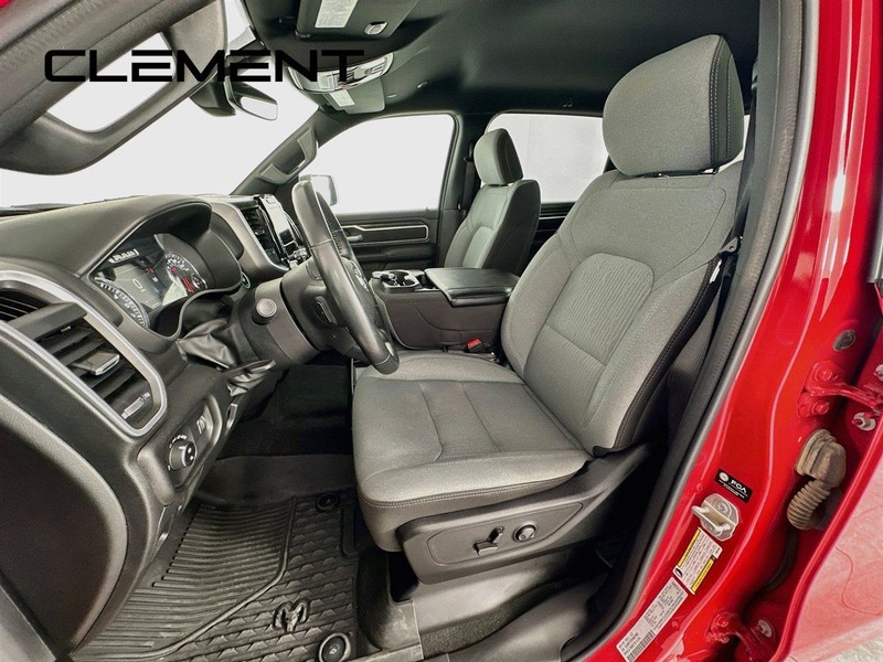 Ram 1500 Vehicle Full-screen Gallery Image 28