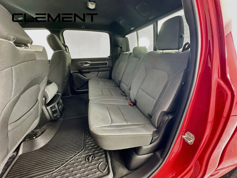Ram 1500 Vehicle Full-screen Gallery Image 30