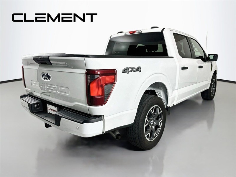 Ford F-150 Vehicle Full-screen Gallery Image 7