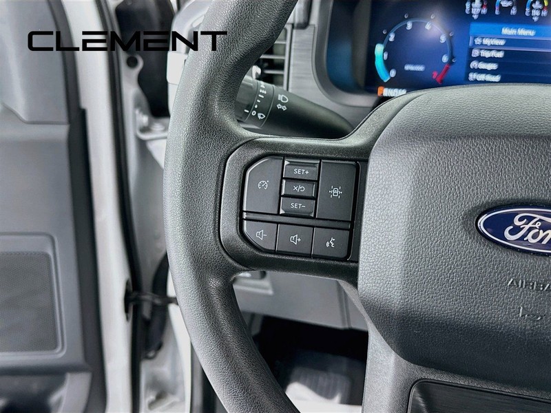 Ford F-150 Vehicle Full-screen Gallery Image 16