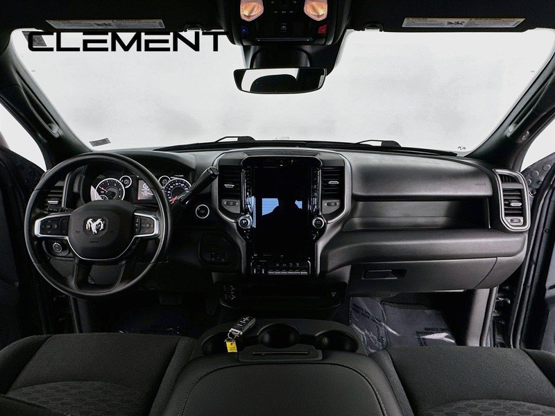 Ram 2500 Vehicle Full-screen Gallery Image 12