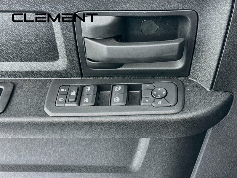 Ram 2500 Vehicle Full-screen Gallery Image 24