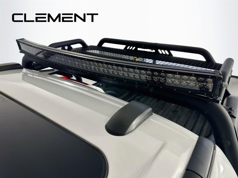 Ford Super Duty F-250 SRW Vehicle Full-screen Gallery Image 39