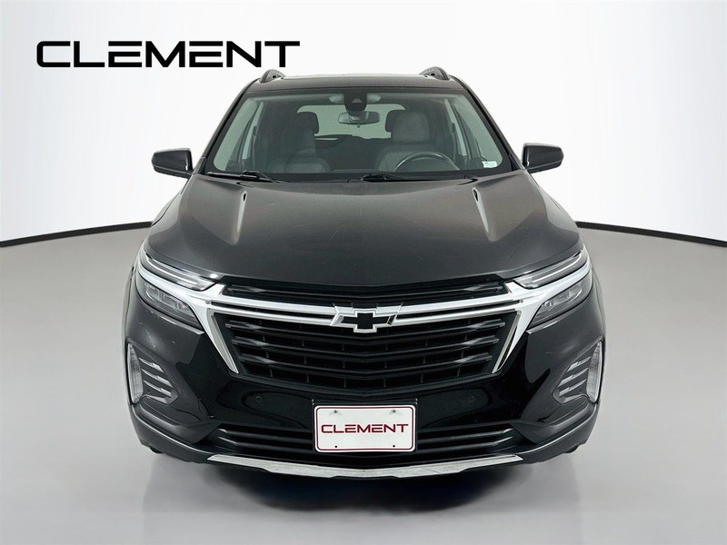 Chevrolet Equinox Vehicle Full-screen Gallery Image 3