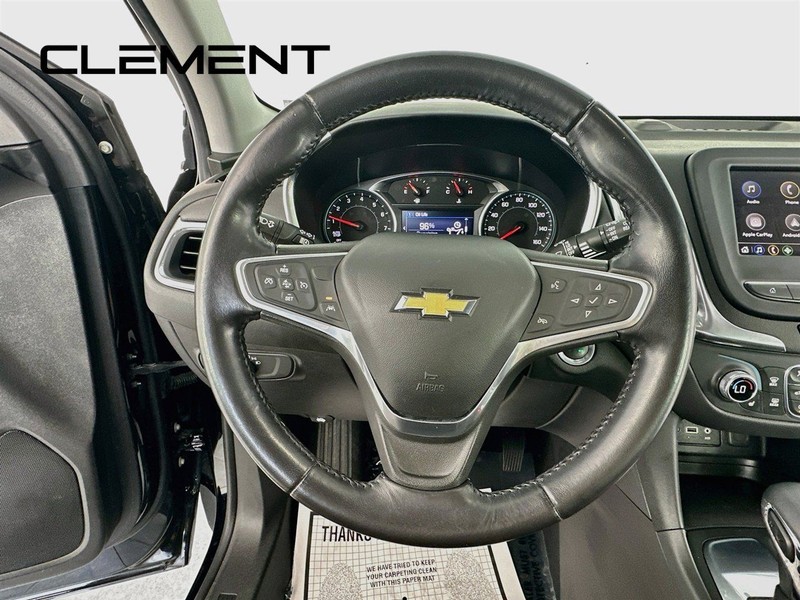 Chevrolet Equinox Vehicle Full-screen Gallery Image 15