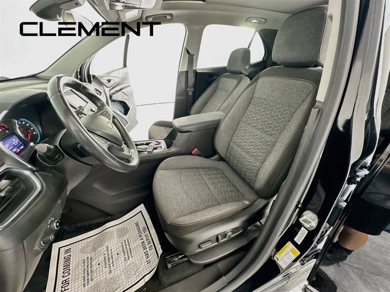 Chevrolet Equinox Vehicle Full-screen Gallery Image 30