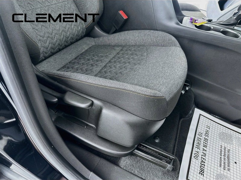 Chevrolet Equinox Vehicle Full-screen Gallery Image 33