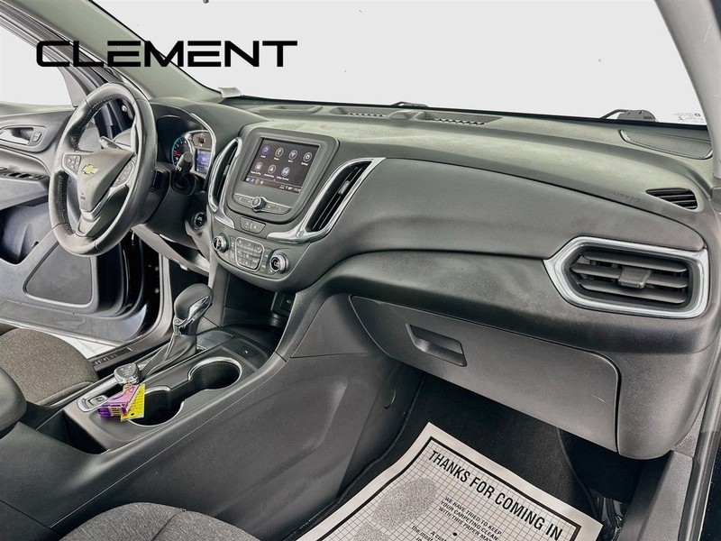 Chevrolet Equinox Vehicle Full-screen Gallery Image 34