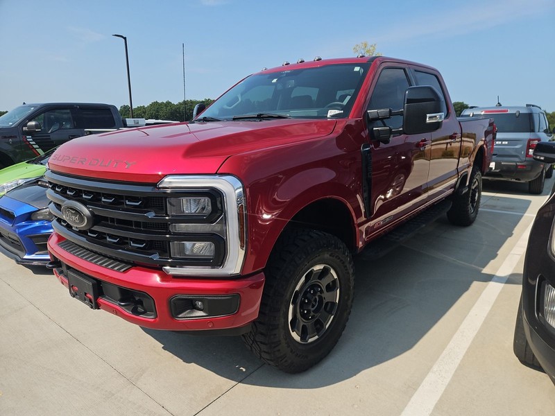 Ford Super Duty F-350 SRW Vehicle Image 02