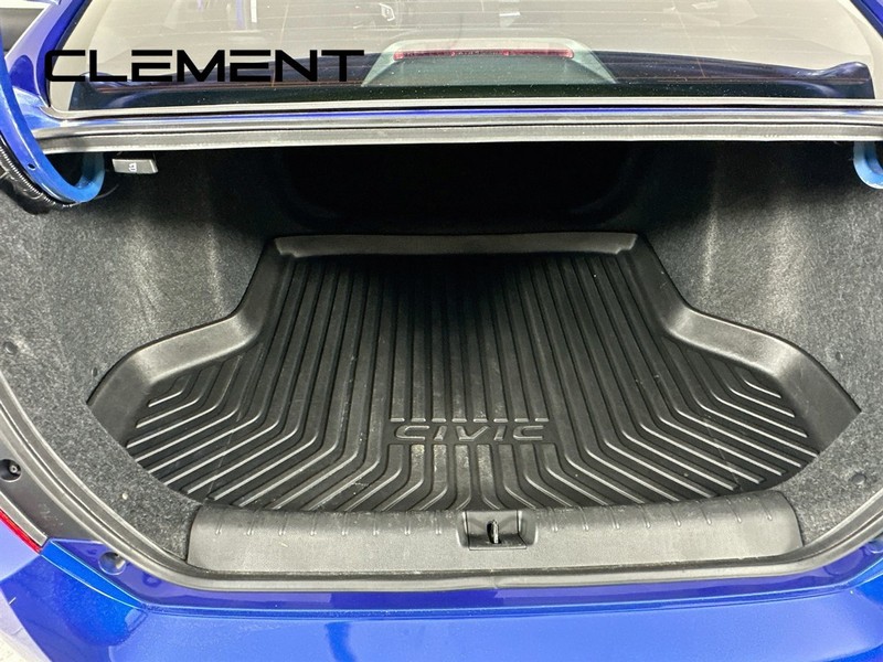 Honda Civic Sedan Vehicle Full-screen Gallery Image 11
