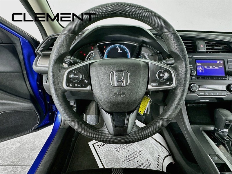 Honda Civic Sedan Vehicle Full-screen Gallery Image 15