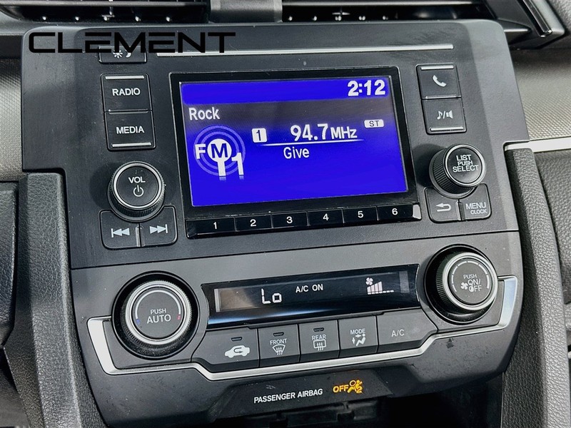 Honda Civic Sedan Vehicle Full-screen Gallery Image 19