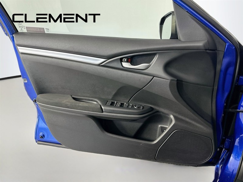 Honda Civic Sedan Vehicle Full-screen Gallery Image 26