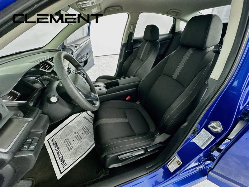 Honda Civic Sedan Vehicle Full-screen Gallery Image 28