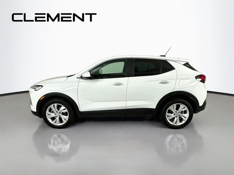 Buick Encore GX Vehicle Full-screen Gallery Image 6