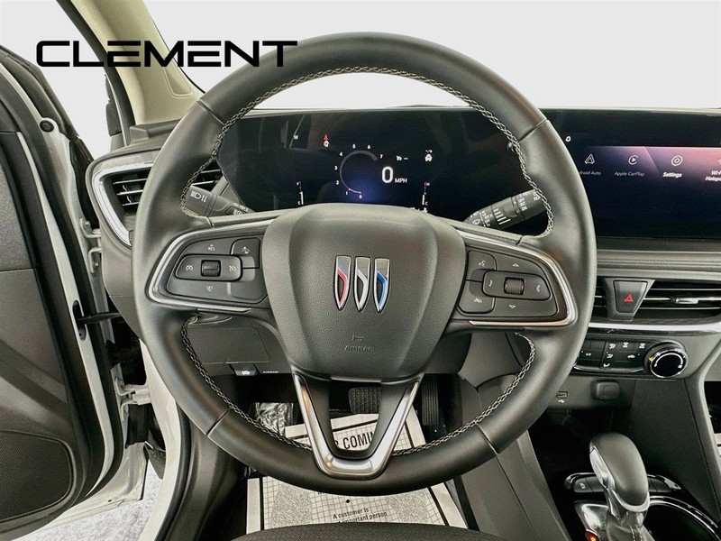 Buick Encore GX Vehicle Full-screen Gallery Image 15