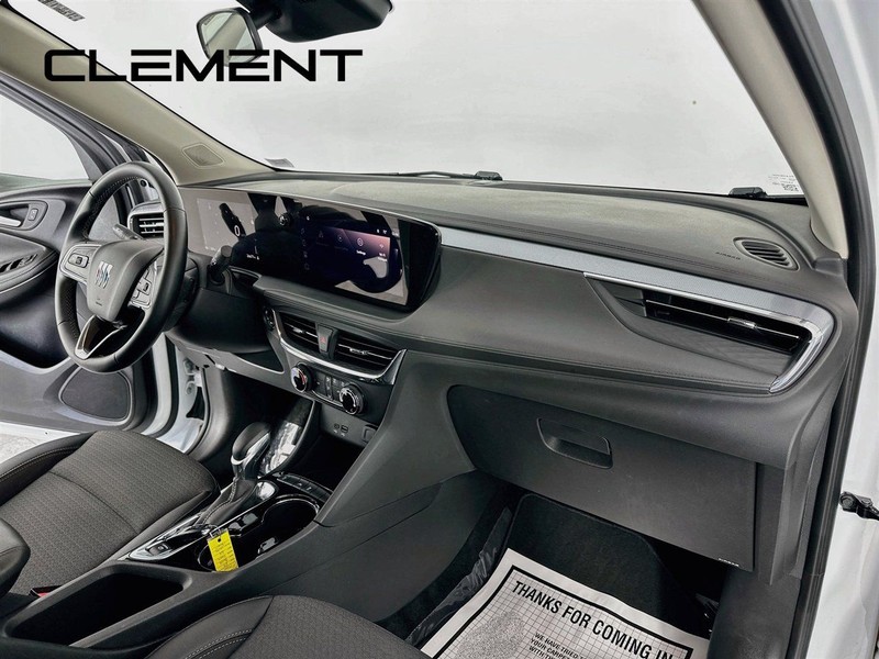 Buick Encore GX Vehicle Full-screen Gallery Image 32