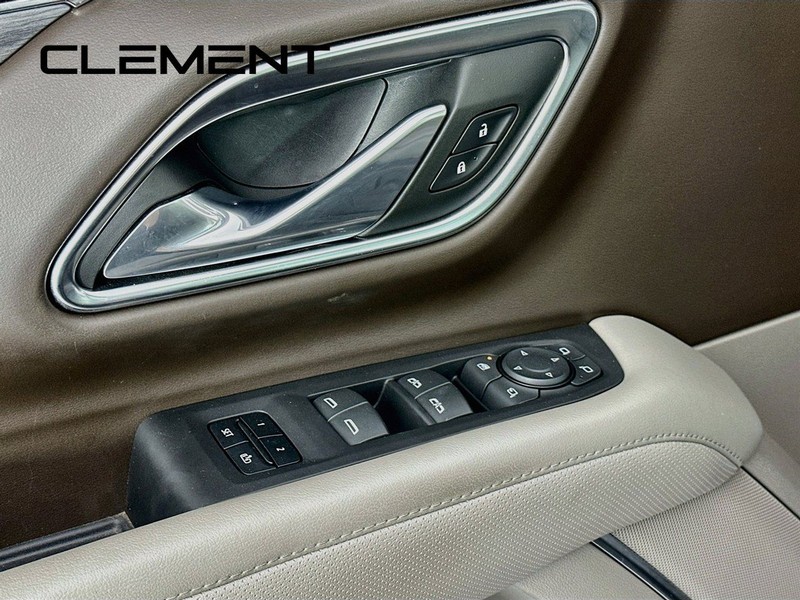 GMC Yukon Vehicle Full-screen Gallery Image 28