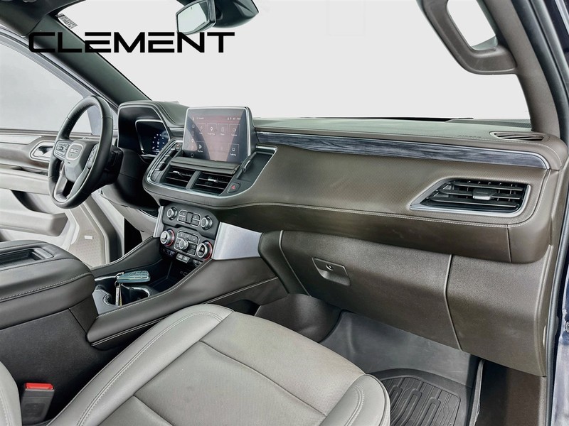 GMC Yukon Vehicle Full-screen Gallery Image 37