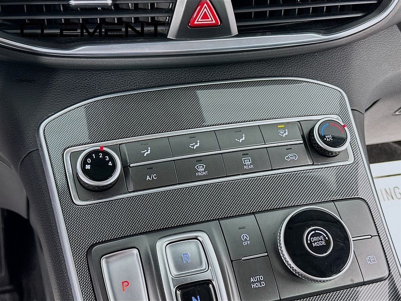 Hyundai Santa Fe Vehicle Image 22