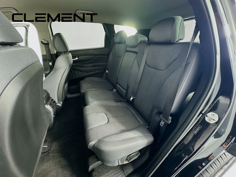 Hyundai Santa Fe Vehicle Image 30