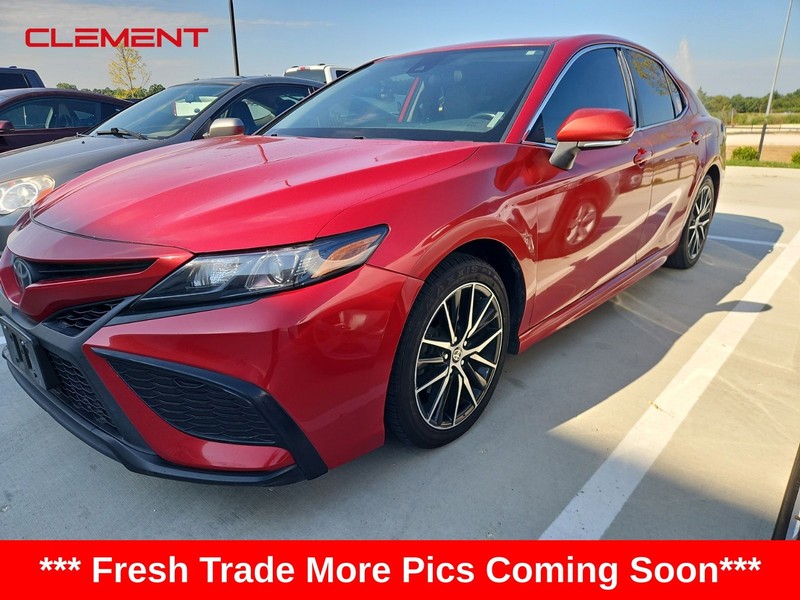 Toyota Camry Vehicle Image 02