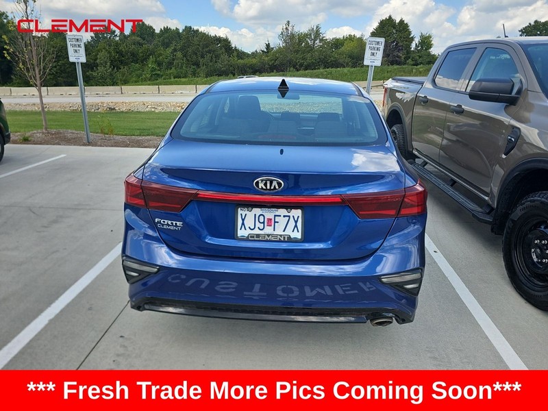 Kia Forte Vehicle Image 06