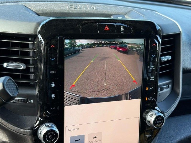 Ram 3500 Vehicle Full-screen Gallery Image 16