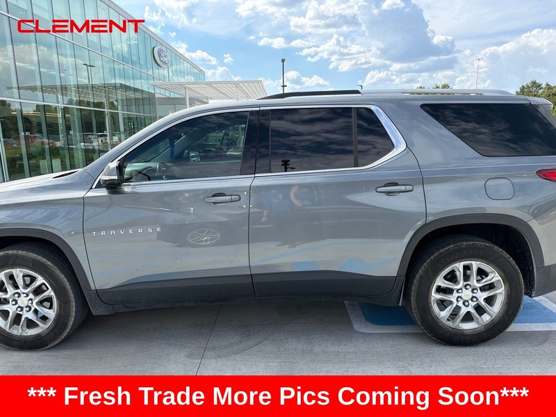 Chevrolet Traverse Vehicle Image 05