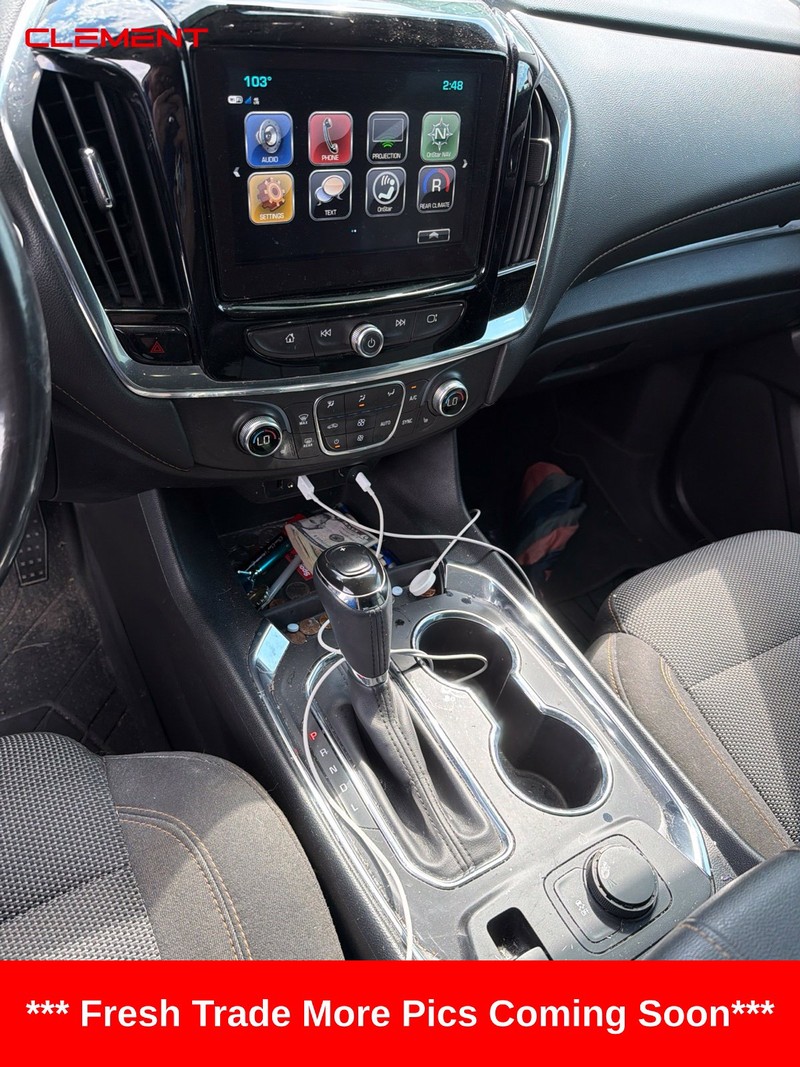 Chevrolet Traverse Vehicle Image 06
