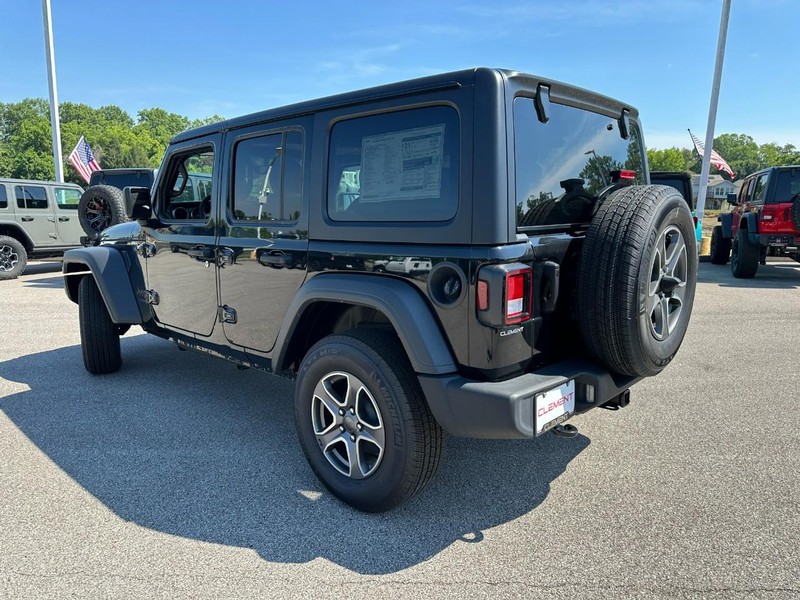 Jeep Wrangler Vehicle Image 04