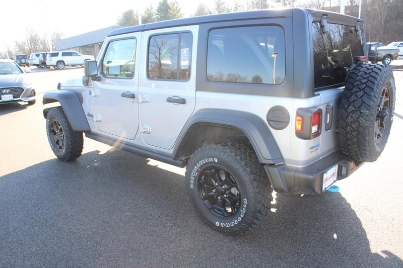 Jeep Wrangler 4xe Vehicle Image 15