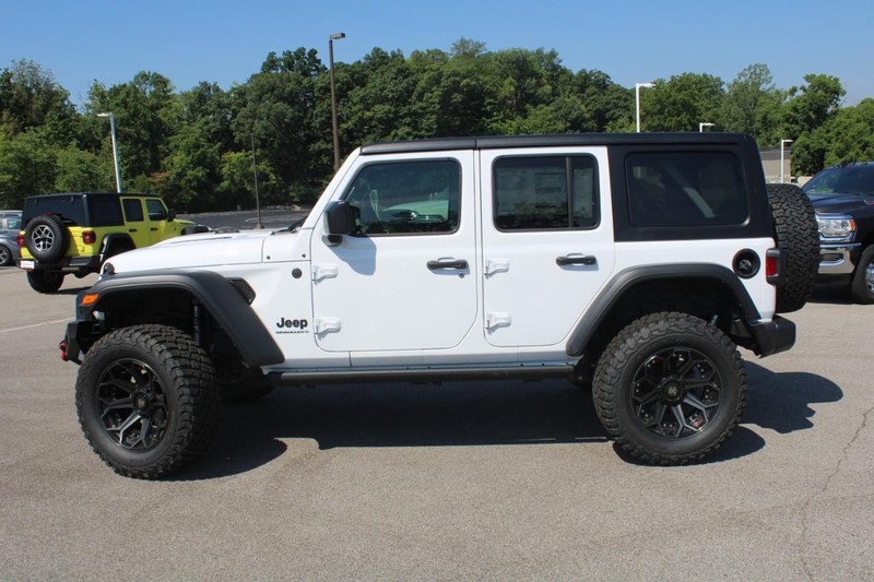 Jeep Wrangler Vehicle Image 03