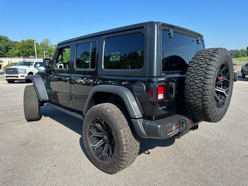 Jeep Wrangler 4xe Vehicle Image 04