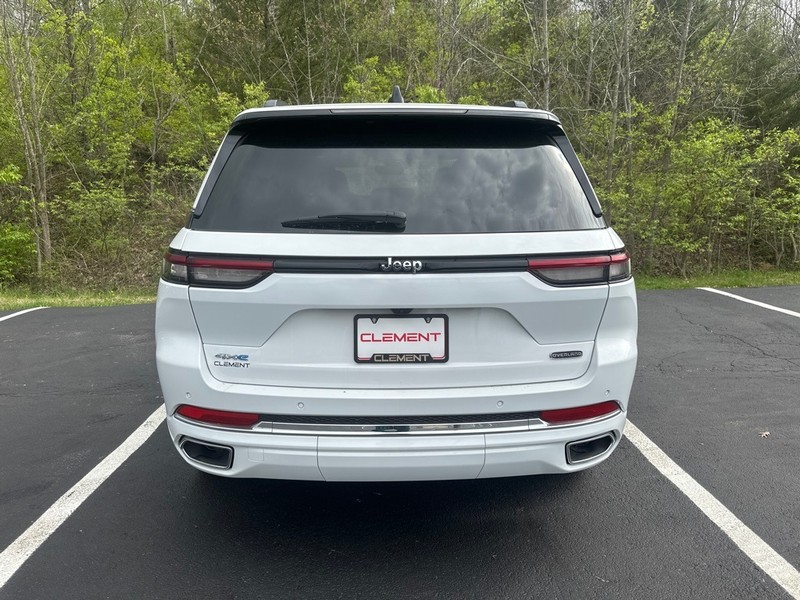 Jeep Grand Cherokee 4xe Vehicle Image 31