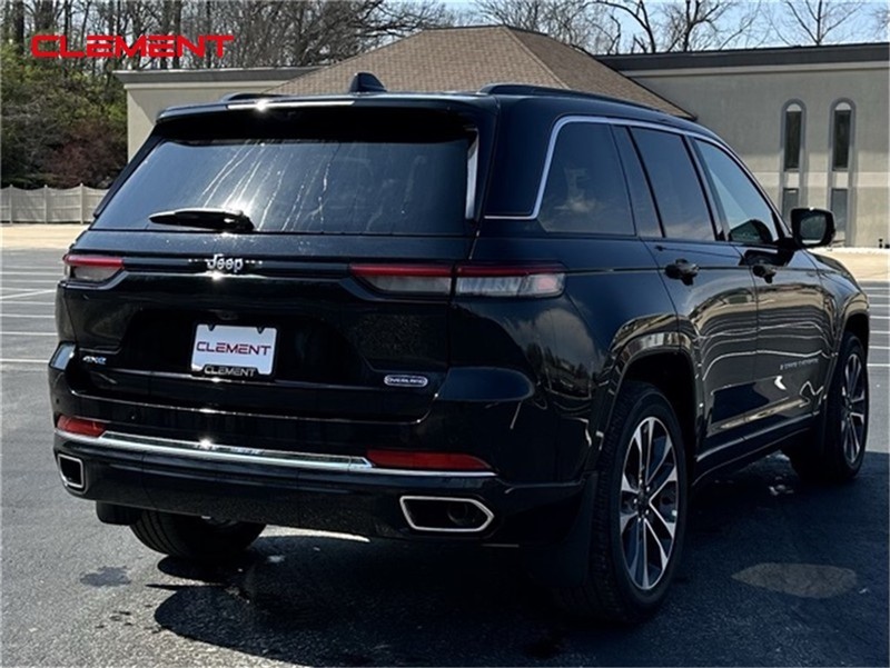 Jeep Grand Cherokee 4xe Vehicle Image 33